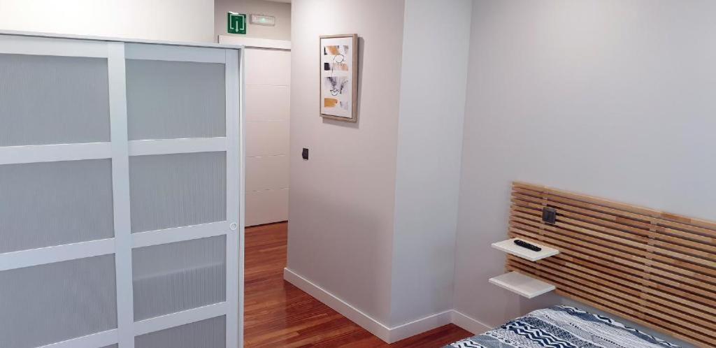 Pension Guggenheim Riverview Hbi01297 ビルバオ 部屋 写真